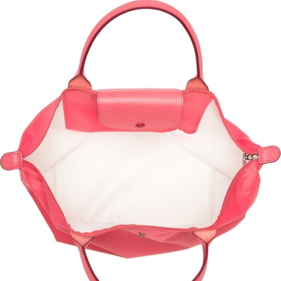 Longchamp top handle short handle tote
Grenade
L1623619P35 - Picture 3 of 12